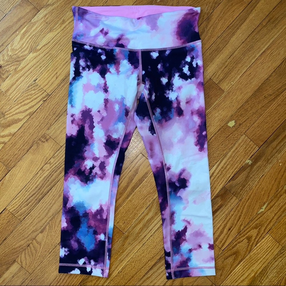 Lululemon Blooming Pixie Wunder Under Crop Luon size 6